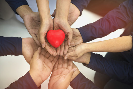 Благотворительность